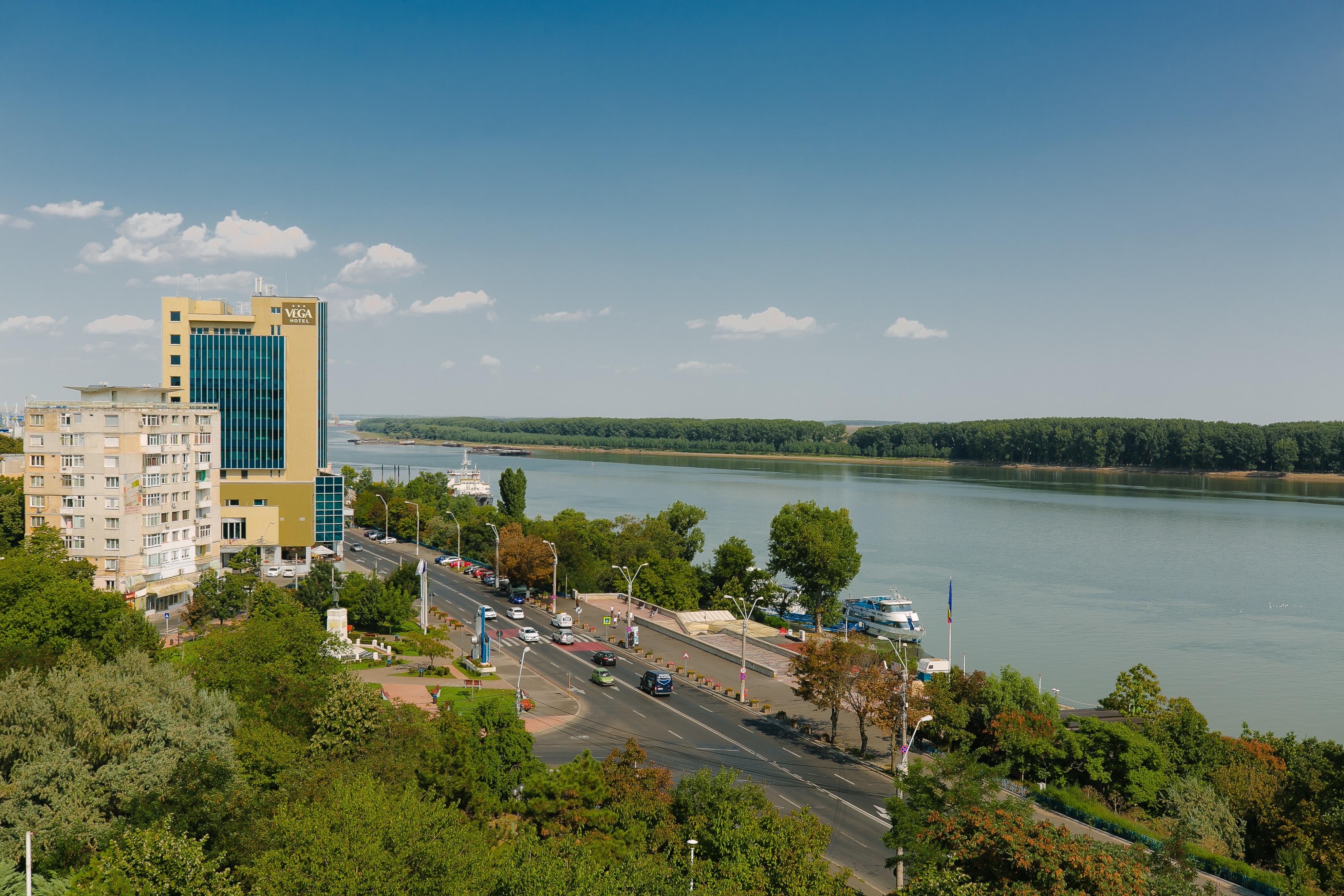 Faleza Hotel By Vega Galati  Ngoại thất bức ảnh
