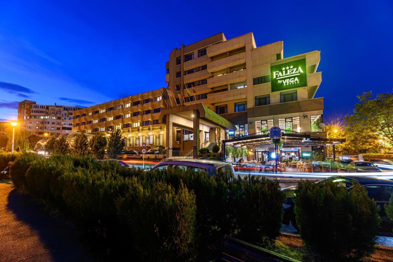 Faleza Hotel By Vega Galati  Ngoại thất bức ảnh