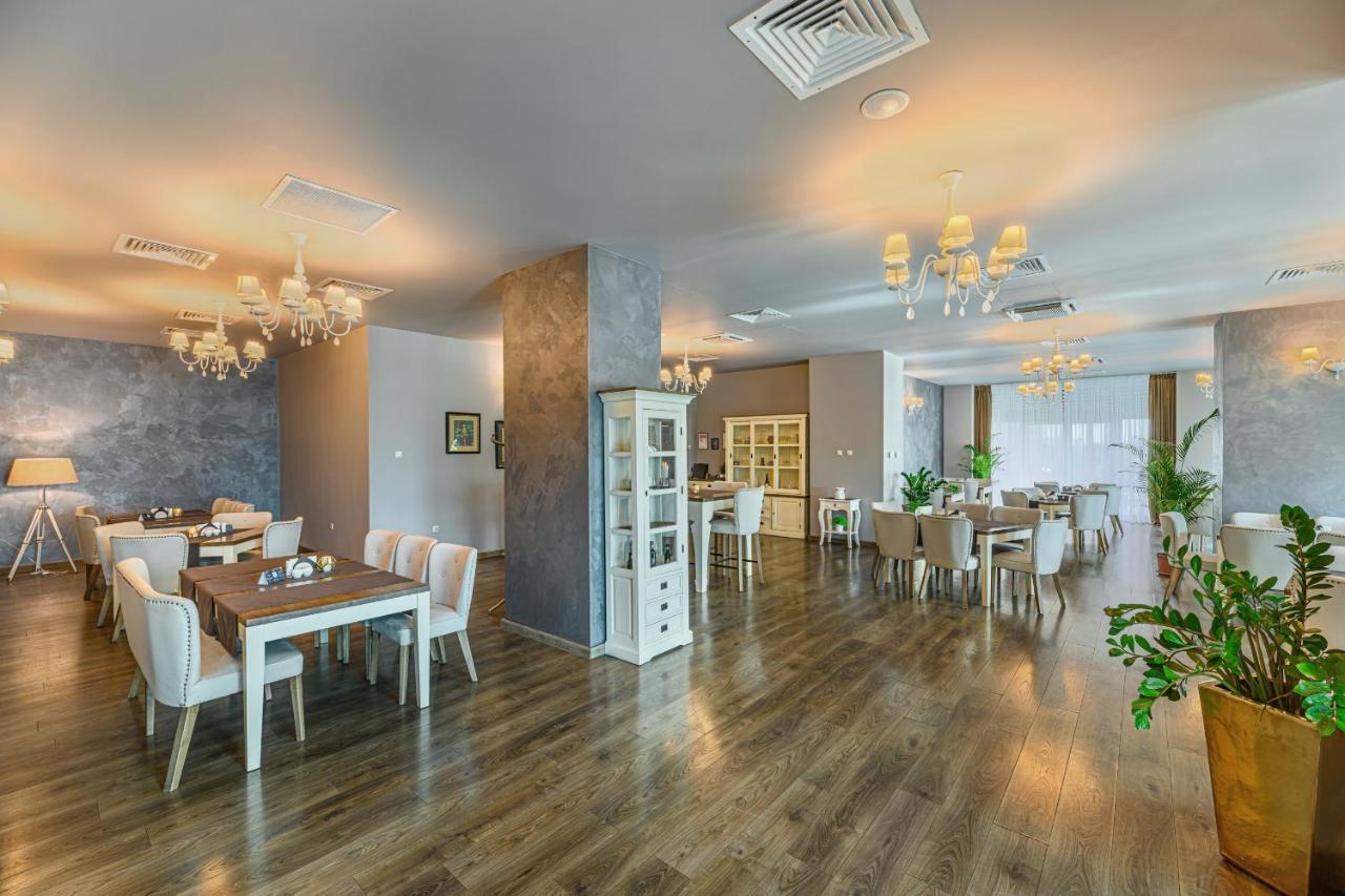 Faleza Hotel By Vega Galati  Ngoại thất bức ảnh