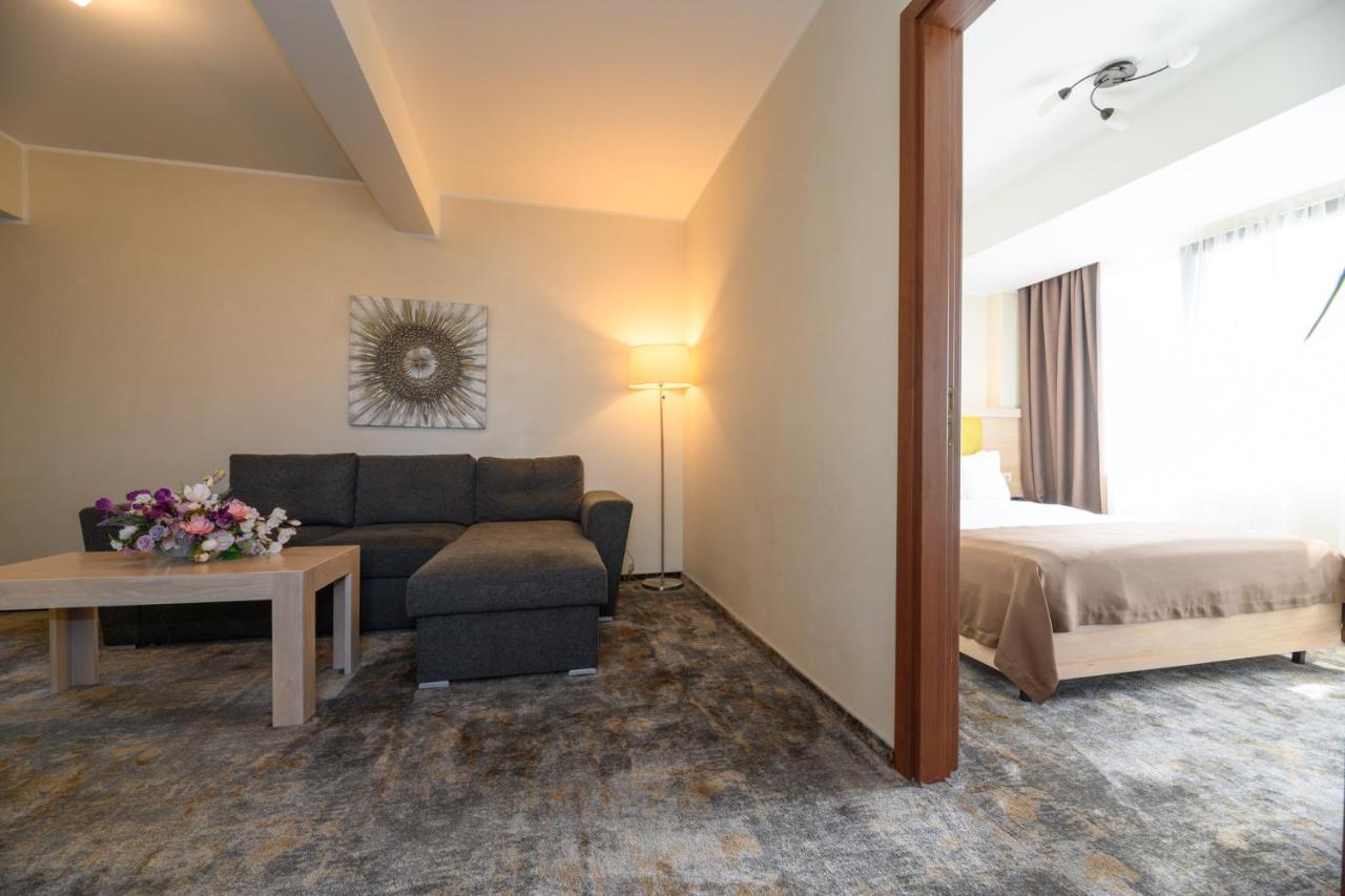 Faleza Hotel By Vega Galati  Ngoại thất bức ảnh
