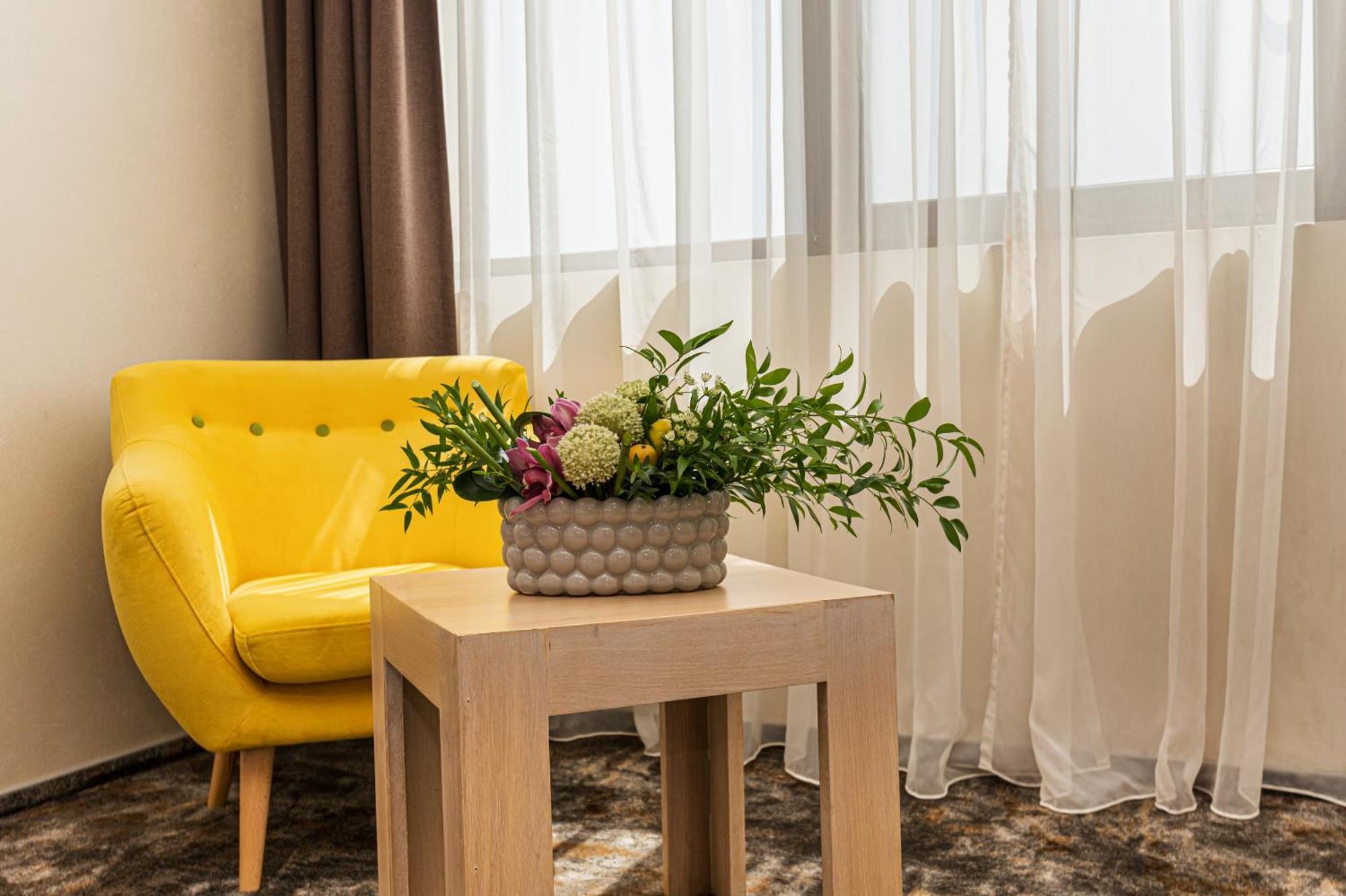 Faleza Hotel By Vega Galati  Ngoại thất bức ảnh