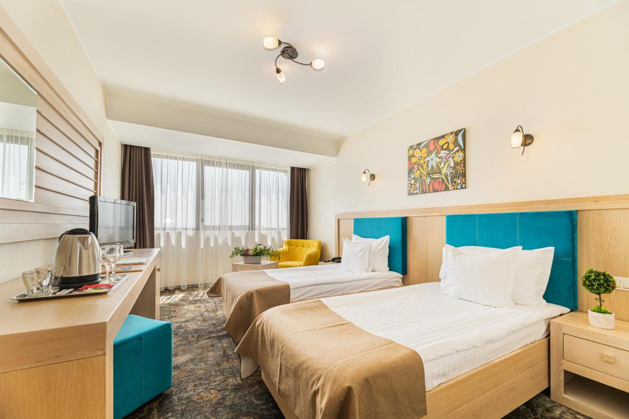 Faleza Hotel By Vega Galati  Ngoại thất bức ảnh