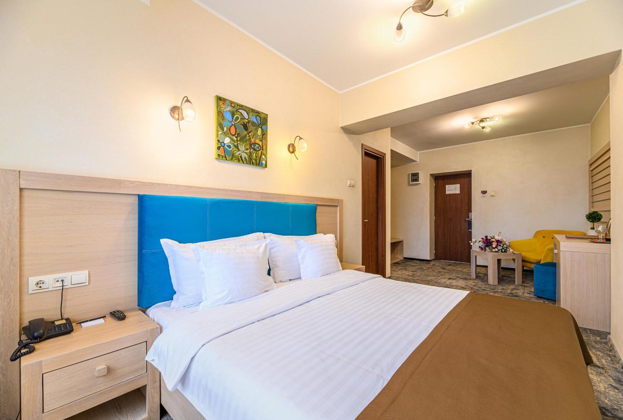 Faleza Hotel By Vega Galati  Ngoại thất bức ảnh