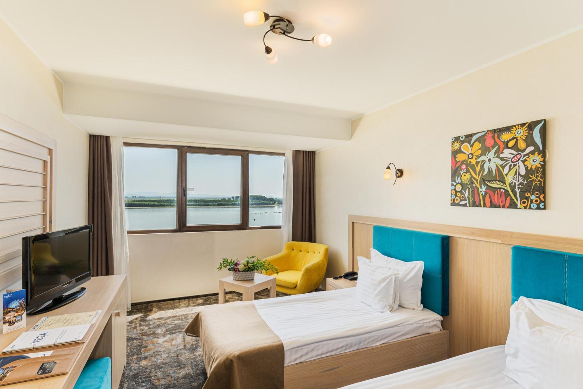 Faleza Hotel By Vega Galati  Ngoại thất bức ảnh