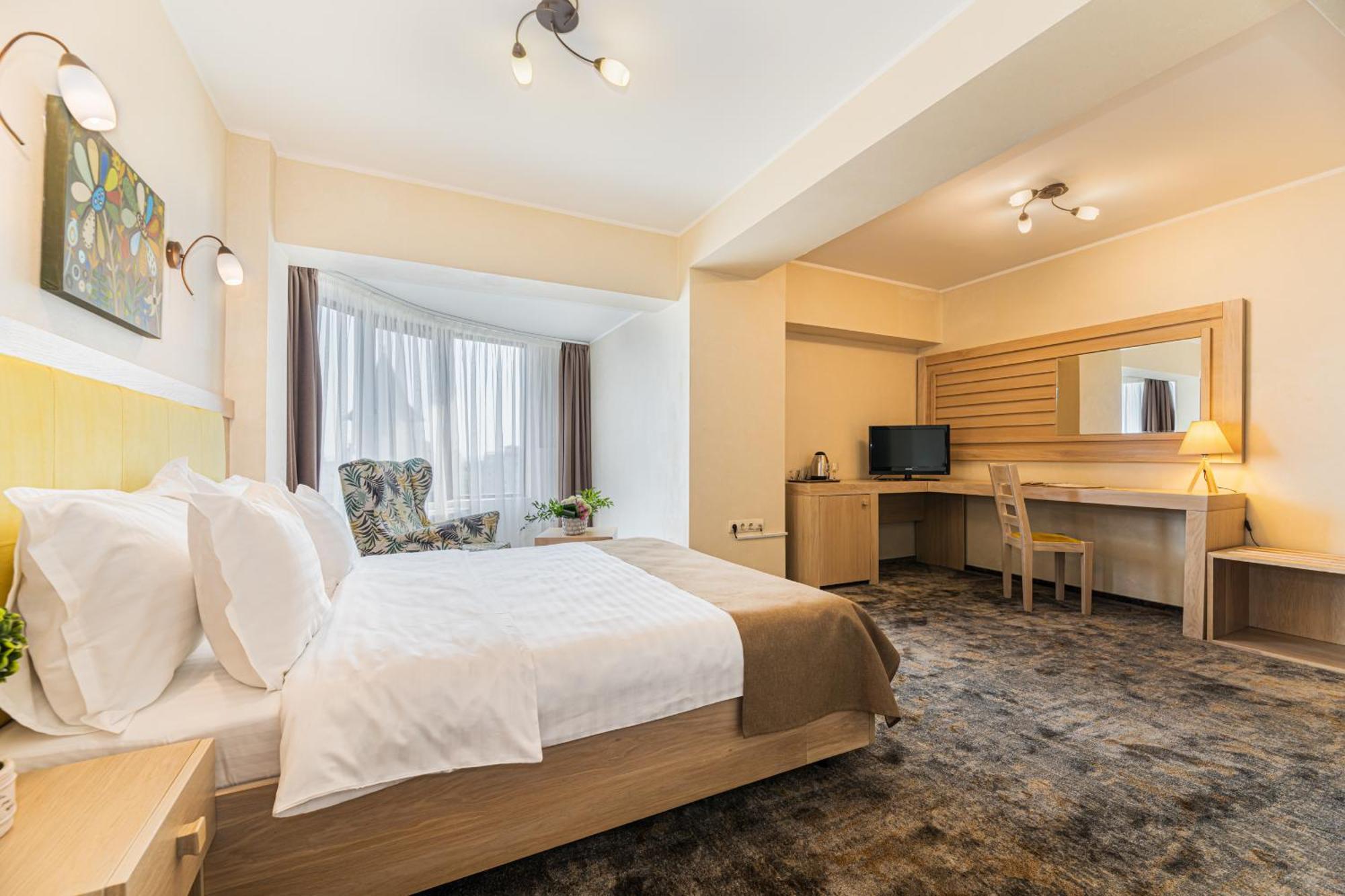 Faleza Hotel By Vega Galati  Ngoại thất bức ảnh